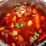 Soczewica po kastylijsku z warzywami i kiełbasą