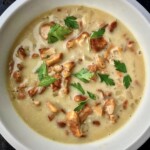 Sos kurkowy ze świeżych grzybów na maśle