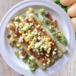 Szparagi z szynką i jajkiem gotowanym