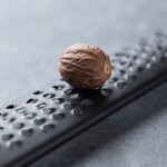 gałka muszkatołowa na tarce