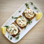 Tartinki bankietowe z krewetkami koktajlowymi