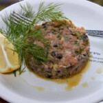 Tatar z łososia wędzonego