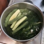 Warzywa gotowane podane po kreteńsku z oliwą