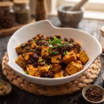 wieprzowina z tofu po syczuańsku podana na talerzu