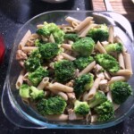 Zapiekanka z kurczakiem brokułem i mozzarellą