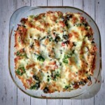 Zapiekanka z kurczakiem brokułem i mozzarellą