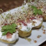 Ziemniaki z piekarnika z szynką i serem feta