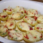 Ziemniaki zapiekane z serem i papryczką chilli