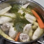 rosół z kurczaka w garnku