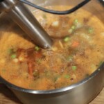 Zupa rybna z łososiem w tajskim stylu