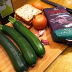 Zupa z cukinią i grzankami składniki