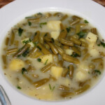 Zupa z fasolki szparagowej z cząbrem suszonym