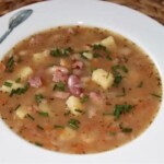 Zupa ze świeżej fasoli z majerankiem i cząbrem