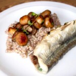 Belona pieczona z kaszą gryczaną i pieczarkami