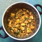 Bób z ziemniakami w pomidorach z ziołami