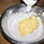 Ciasto z gruszkami i bakaliami na jogurcie