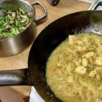 Gulasz drobiowy z pieczarkami i fasolką