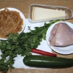 Makaron z indykiem cukinią i papryką składniki