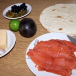 quesadilla z łososiem i awokado składniki
