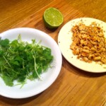 Sałatka azjatycka z fasolką szparagową i kolendrą