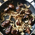 Wątróbka drobiowa smażona z cebulką