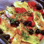 Dorsz zapiekany z warzywami i oliwkami