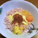 Klopsiki z dorsza z porem i ryżem po azjatycku przygotowanie