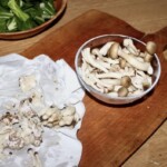 grzyby shimeji pokrojone