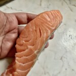 kawałek fileta z łososia