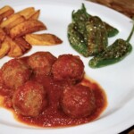 Pulpety w sosie pomidorowym z cynamonem