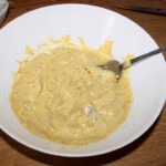 Śledzie w sosie musztardowym z kurkumą