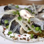 Solone śledzie w kwaśnej zalewie octowej