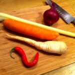 warzyw korzeniowe na desce kuchennej
