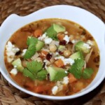 Zupa meksykańska z kurczakiem i kolendrą