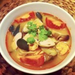 Zupa ostro kwaśna z krewetkami i kolendrą