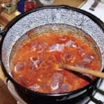Gulasz wiedeński z wołowiny z cebulą saftgulasch