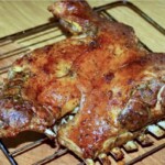 Jagnięcina pieczona w kawałku w stylu kreteńskim