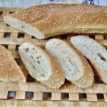 bagietka pokrojona na kromki