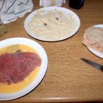 panierowanie kotletów cielęcych