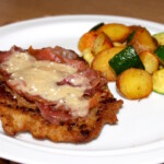 Kotlet po bolońsku z szynką parmeńską