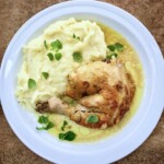 Kurczak pieczony w mleku z czosnkiem i oregano