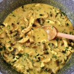 kurczak w sosie śmietanowym z pieczarkami