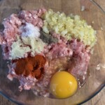 farsz na meatloaf z ziołami w szklanej misce