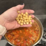 Zupa gulaszowa z ciecierzycą składniki