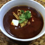 Zupa paprykowa z tortillą