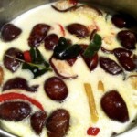 Zupa tajska z kurczakiem i grzybami galangalowa