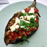 Bakłażany z warzywami i serem feta