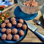 przygotowanie pulpetów po indonezyjsku