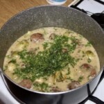 Duszony indyk z brukselką i włoską pancettą