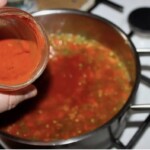 Gulasz cygański z kurczaka z ogórkami kiszonymi